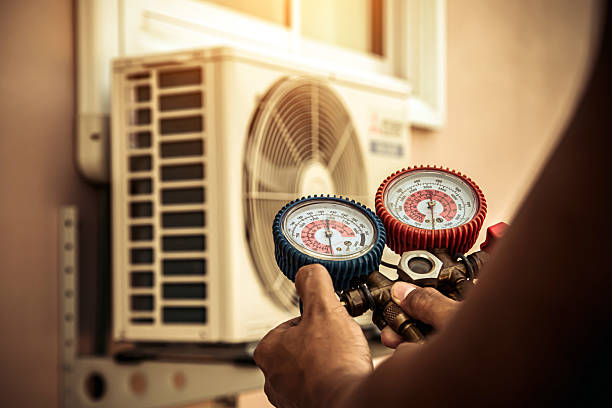 Professional Hvac technician working in Enterprise, NV